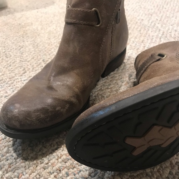 Booties - Picture 2 of 7